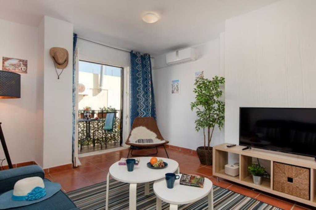 Beautiful Spanish Apartment In Τορρεμολίνος Εξωτερικό φωτογραφία